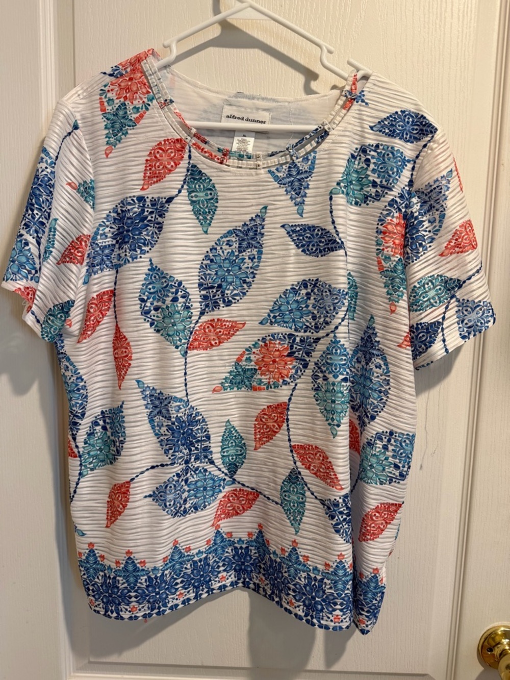 Alfred Dunner White Top with Blue and Coral Floral Accents